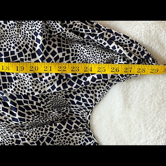 ⭐️Bogo ⭐️ 🍓 Parker XS cold shoulder black white silk mini dress - Picture 13 of 15